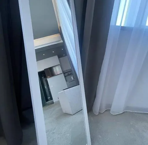 - Luminos * 克卢日-纳波卡